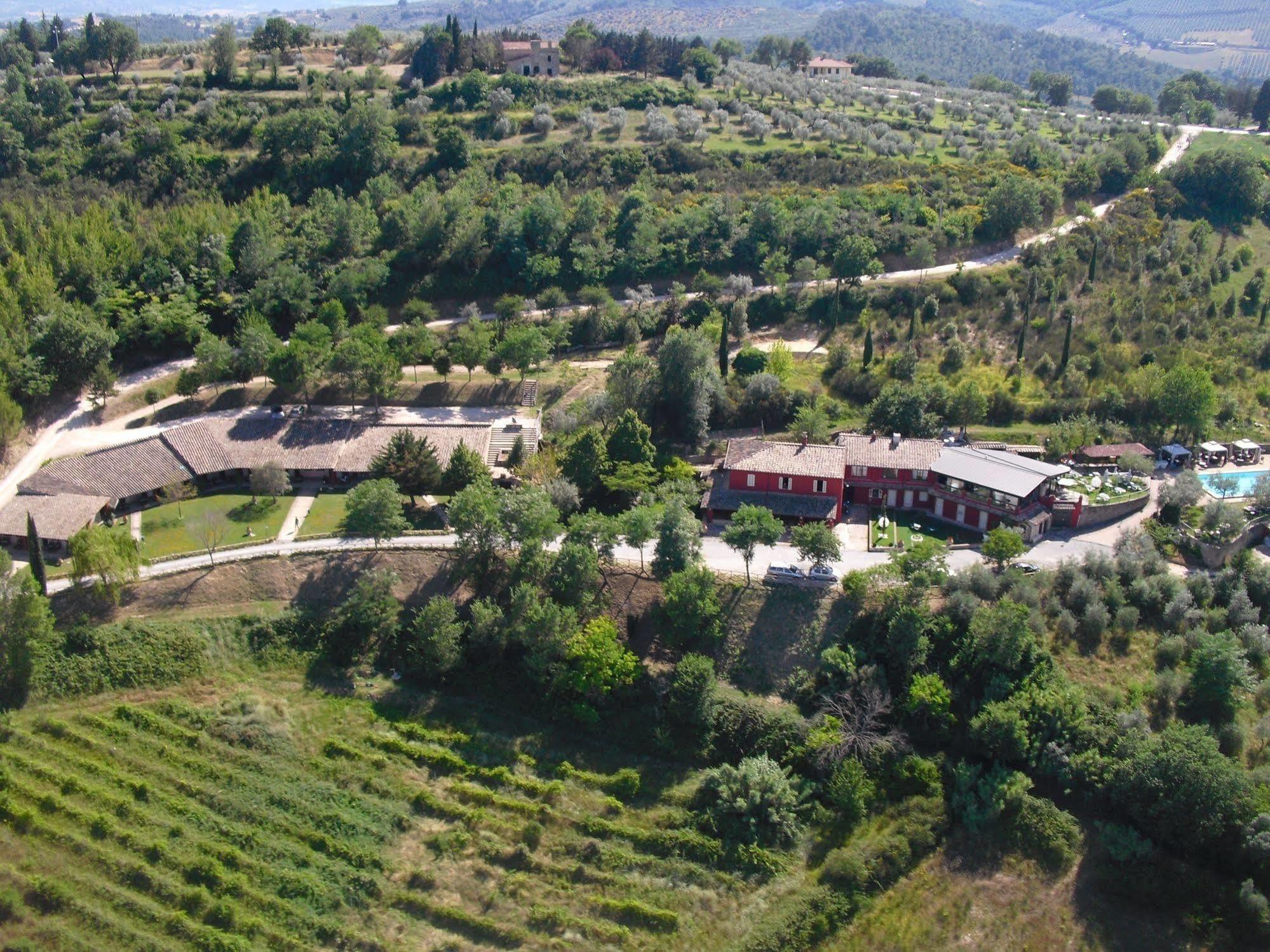 贝瓦尼亚 Il Poggio Dei Pettirossi酒店 外观 照片